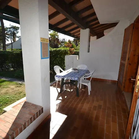 Comfortable Retreat With Garden Lägenhet Bibione